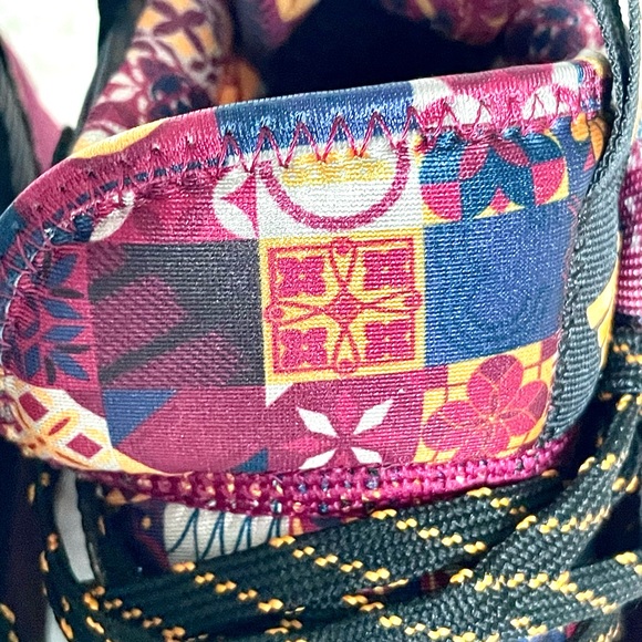 Adidas Dame 8 Lillard CNY Basketball Shoes – Men’s Size 7 - Picture 8 of 12